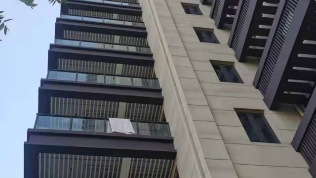 陽臺40?40白色方通@中滬世業