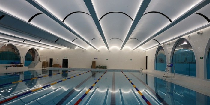 鋁單板定制廠家哪家好？注意這4點(diǎn)讓你找到靠譜鋁單板廠家